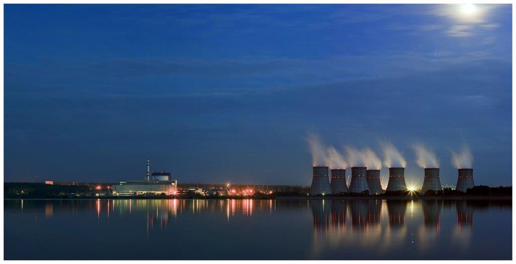 El primer reactor de Gen 3+ del mundo inicia su operación comercial