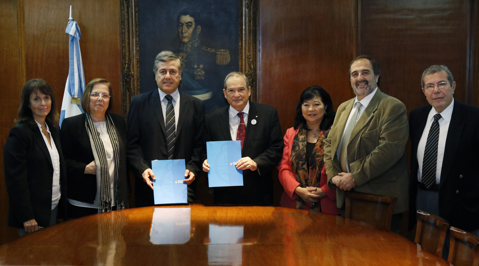 Uso de radiaciones ionizantes: convenio entre ARN y el ministerio de Salud