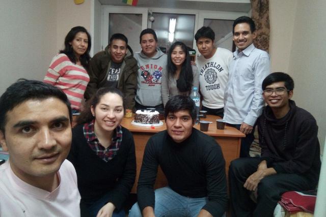 Estudiantes bolivianos en MEPhI