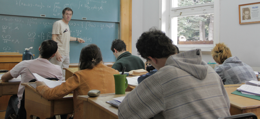 El Instituto Balseiro abre la inscripción con becas de grado y posgrado