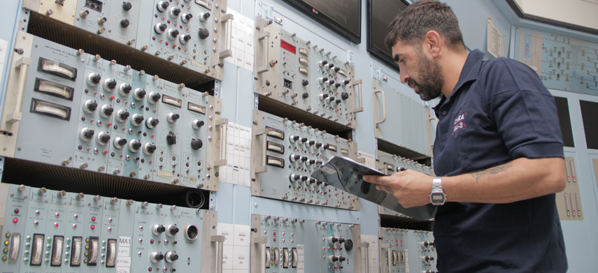 El RA-3 asegura la provisión de radioisótopos médicos