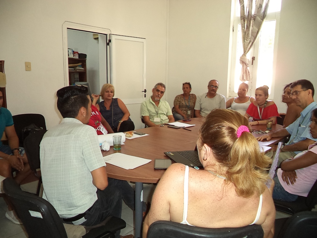 Taller de género en el CEADEN