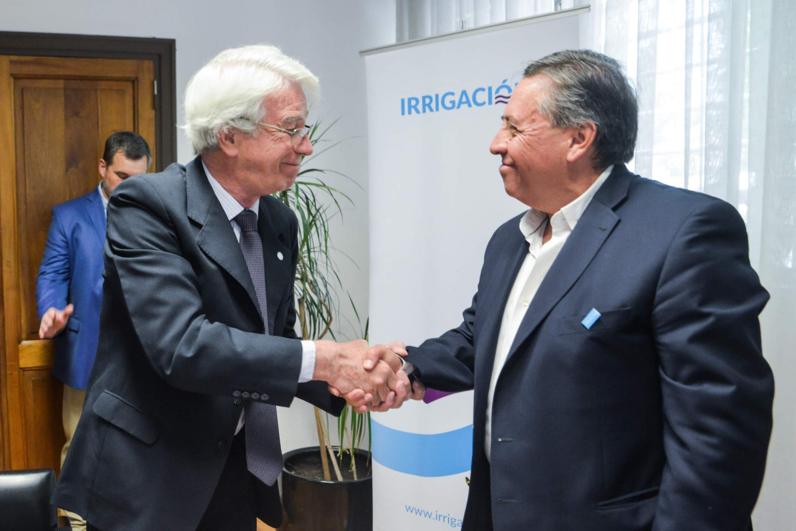 Convenio entre la CNEA y el Departamento General de Irrigación de Mendoza