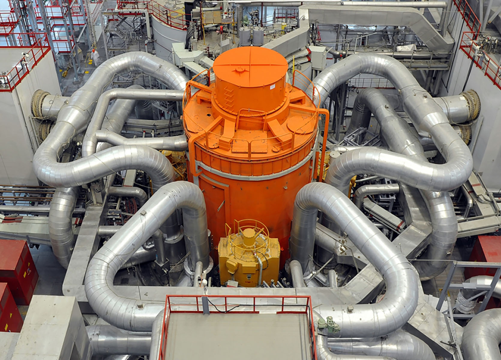 Reducción de los desechos nucleares y aumento de la eficiencia para un futuro energético sostenible