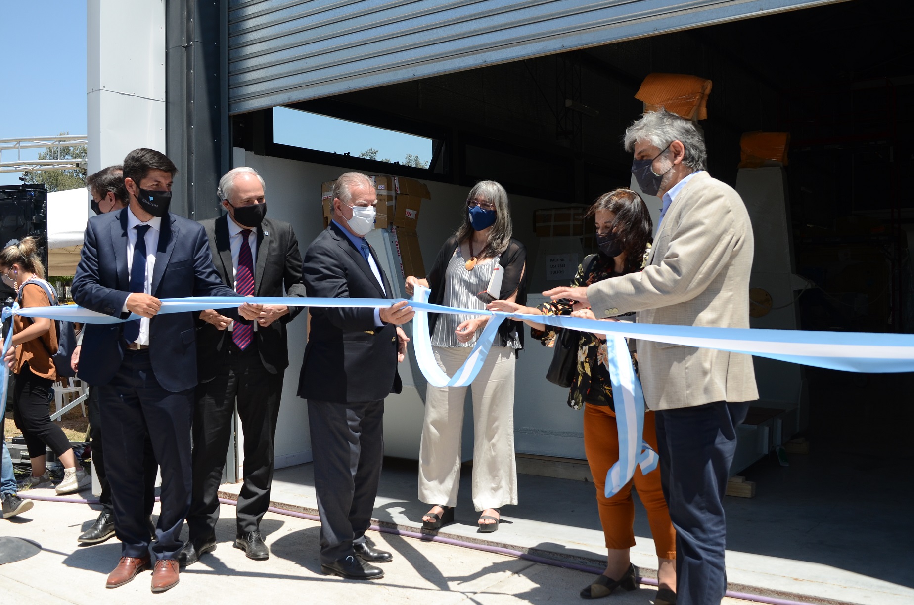 Se inauguró el laboratorio de integración del telescopio QUBIC en Salta