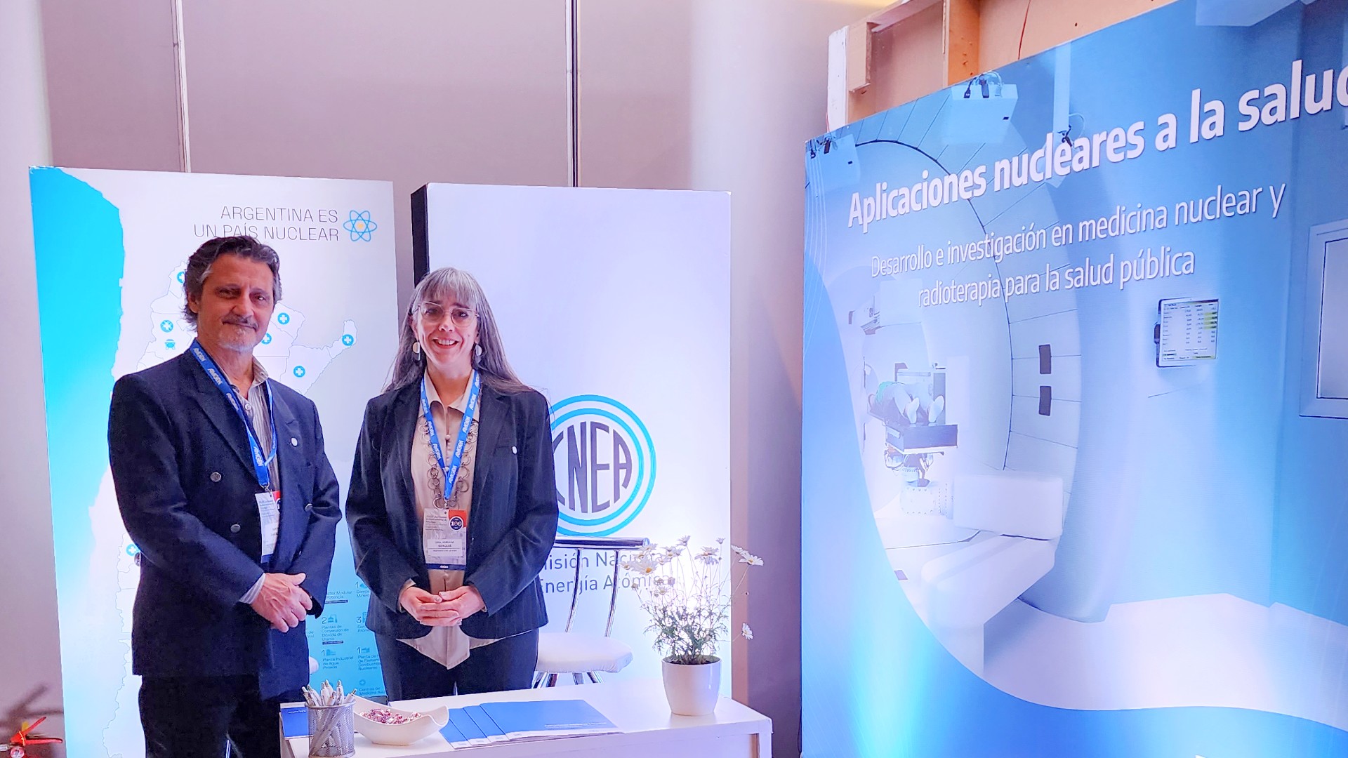 La CNEA presente en las celebraciones de los 100 años del Instituto de Oncología 
