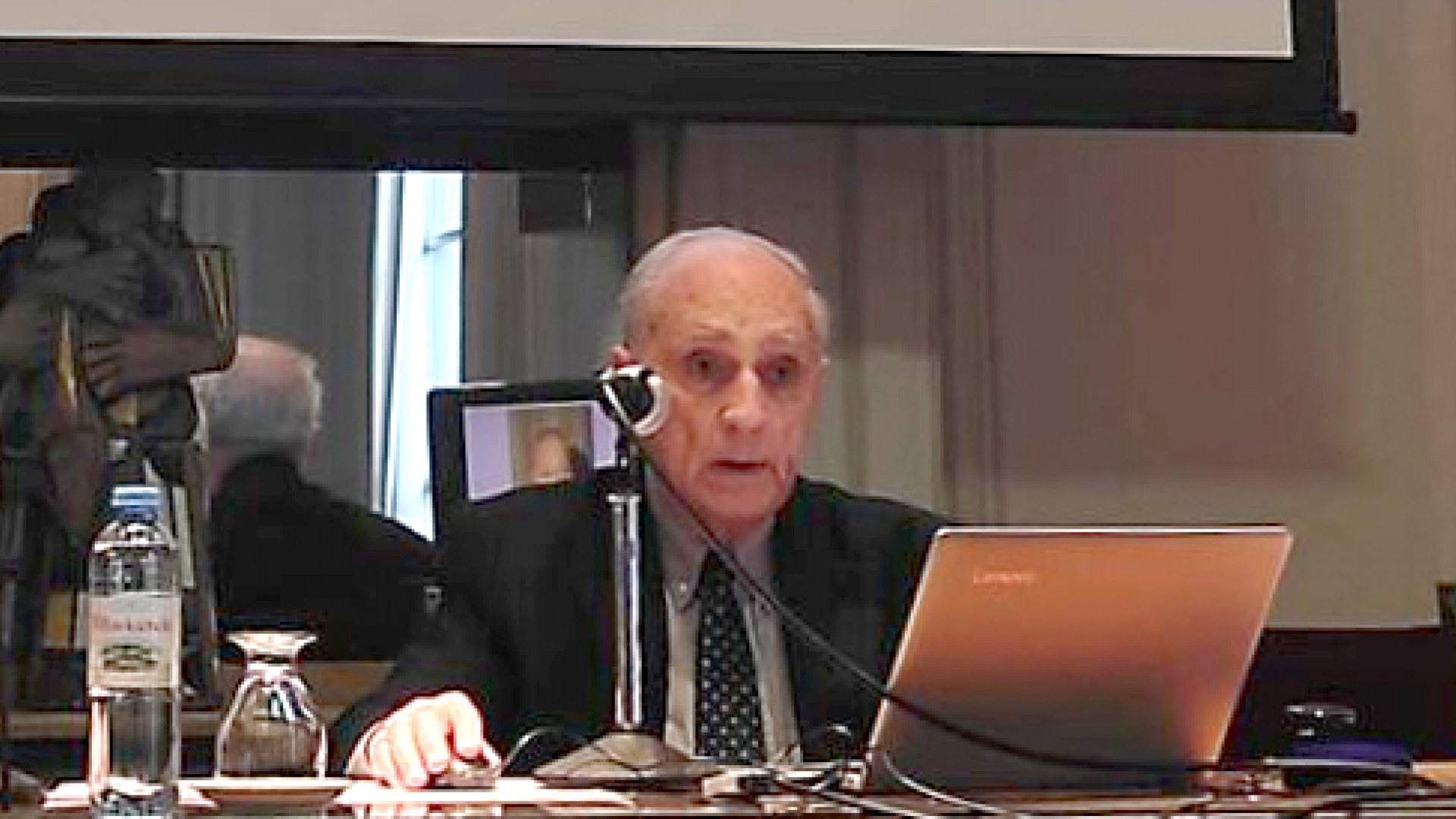 Pesar por la pérdida del Ing. César F. Arias