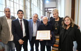 Conrado Varotto recibió una Mención de Honor del Senado