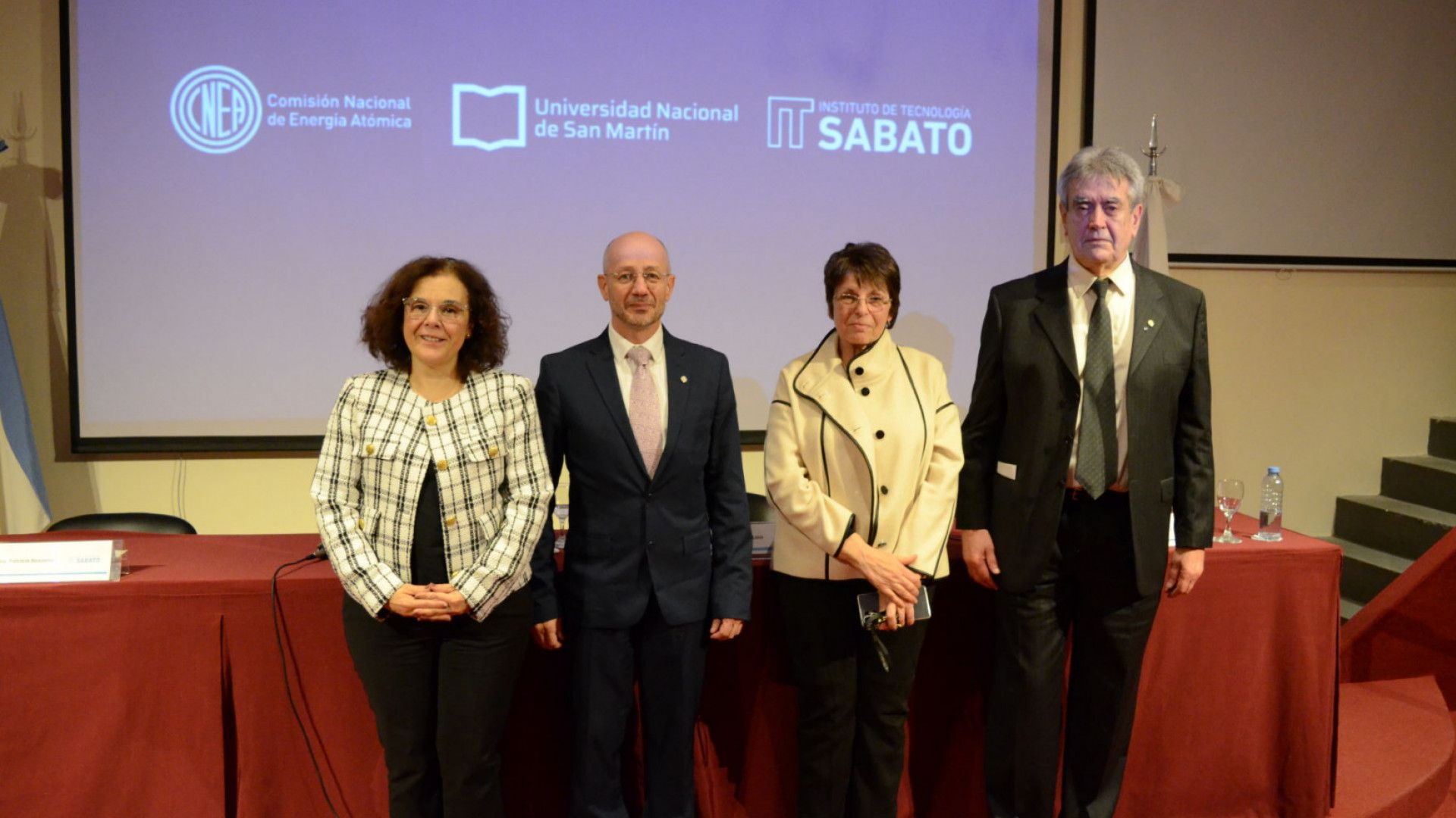 La doctora Patricia Bozzano asumió como decana del Instituto Sabato