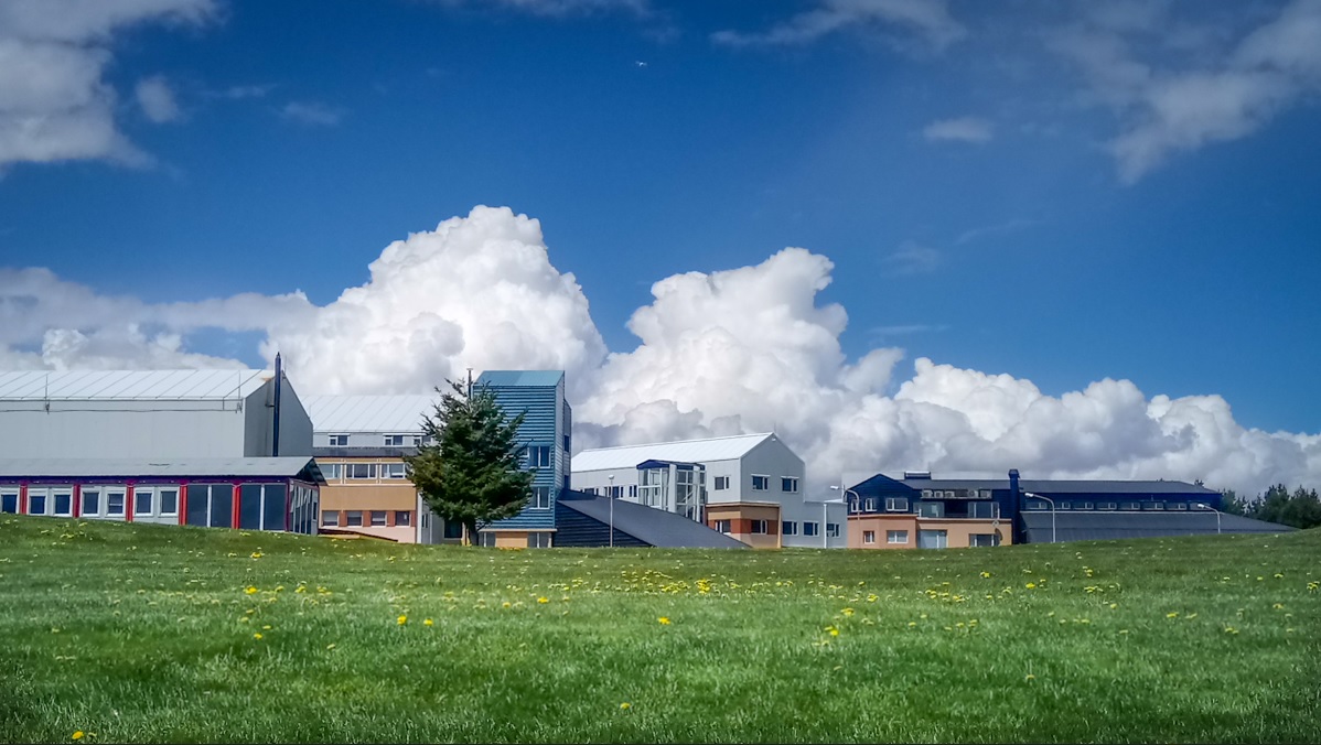 ARSAT e INVAP acuerdan nueva modalidad de gestión de las facilidades de ensayo espacial