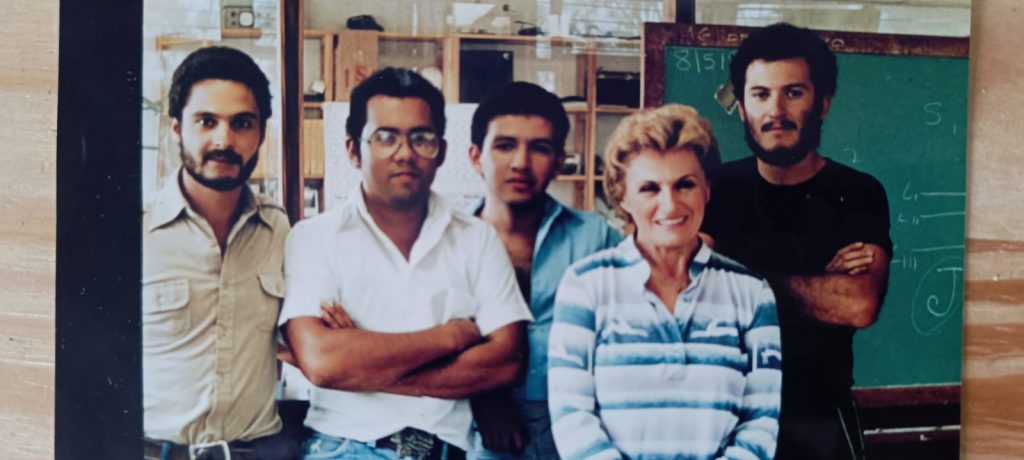 “Dorita”: la científica pionera de la CNEA que con 102 años sigue haciendo historia