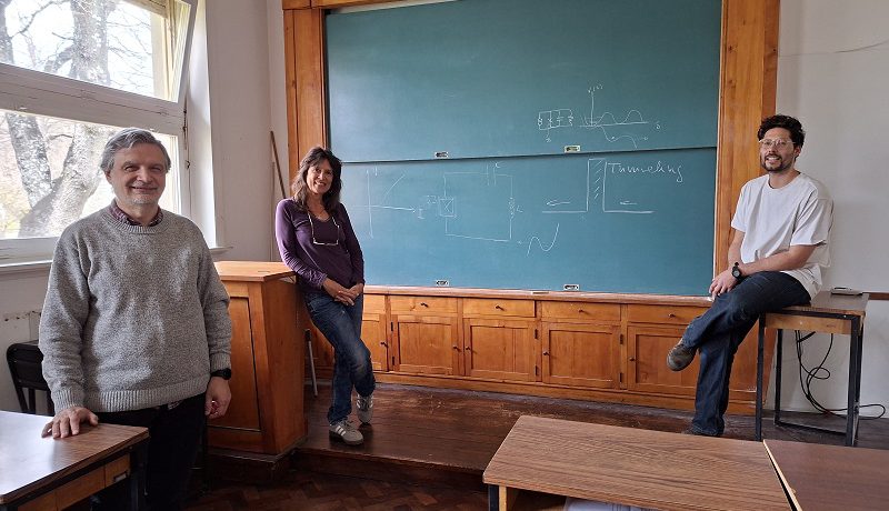 Docentes del Balseiro explican el Premio Nobel en Física 2025