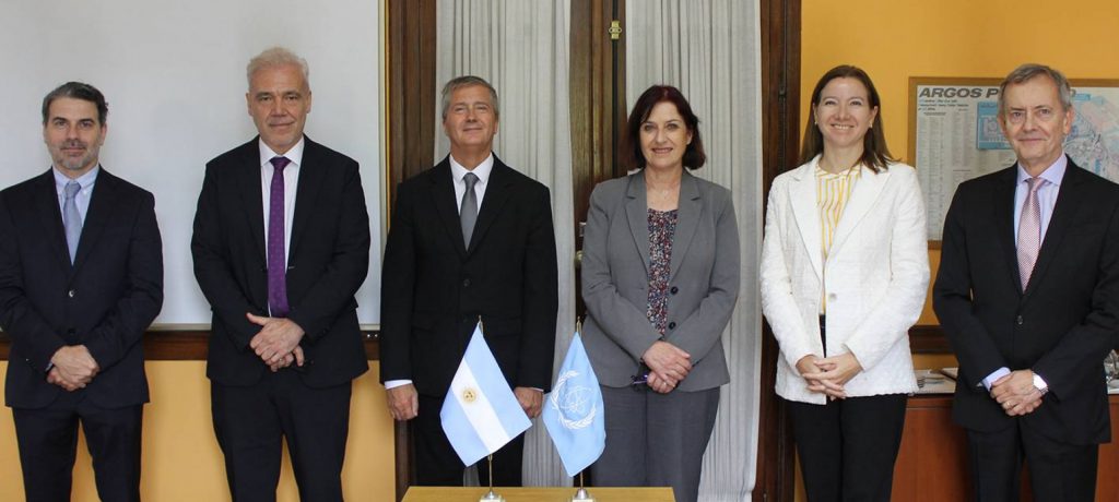 La ARN recibió la visita de funcionarios de seguridad nuclear tecnológica y física del OIEA