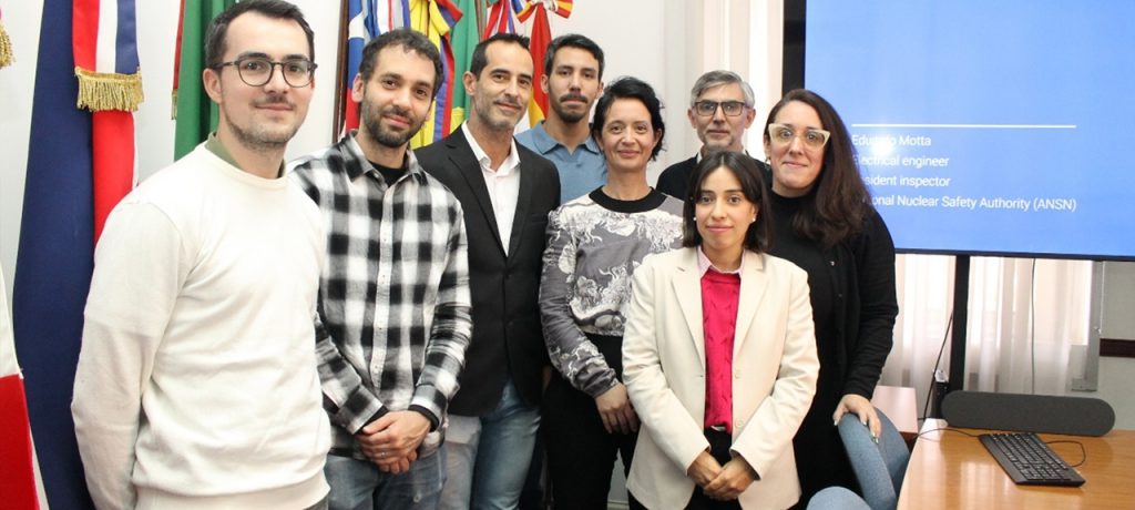 Visita de experto del OIEA en seguridad para las instalaciones del ciclo del combustible nuclear