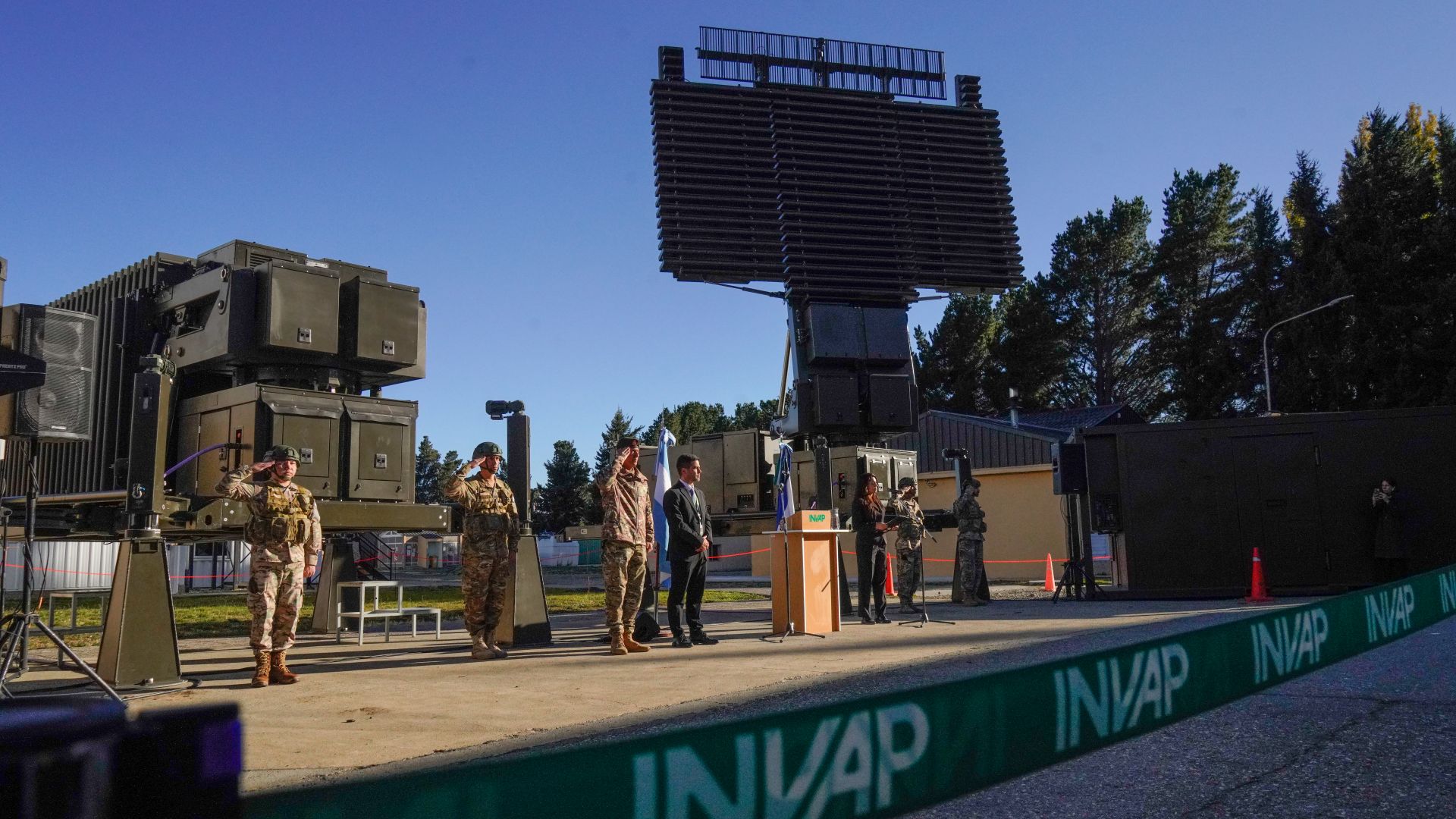 Argentina fortalece sus capacidades de defensa antiaérea con la entrega de radares RPA-200M desarrollados por INVAP