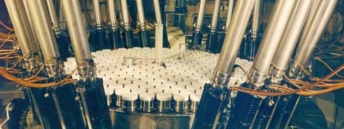 Qué son las barras de control y cómo regulan la reacción de un reactor