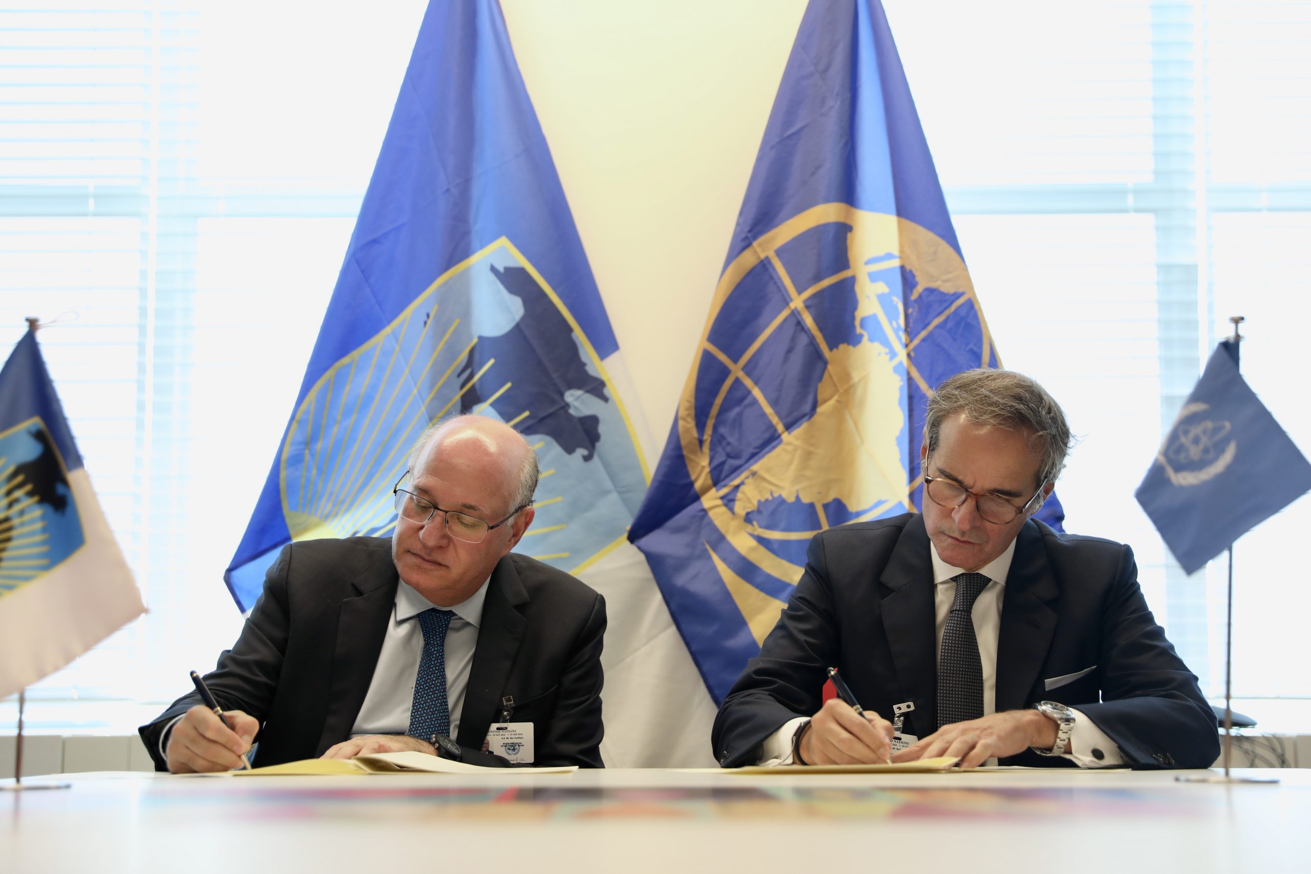El OIEA y el Banco Interamericano de Desarrollo firman un acuerdo de asociación sobre energía nuclear para el desarrollo