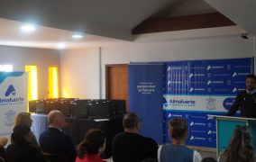 Nucleoeléctrica entregó 84 computadoras a escuelas de Almafuerte